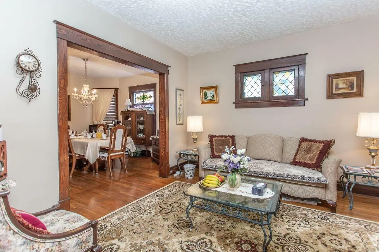 Couette-café Ambiance By The Falls B&B Niagara Falls